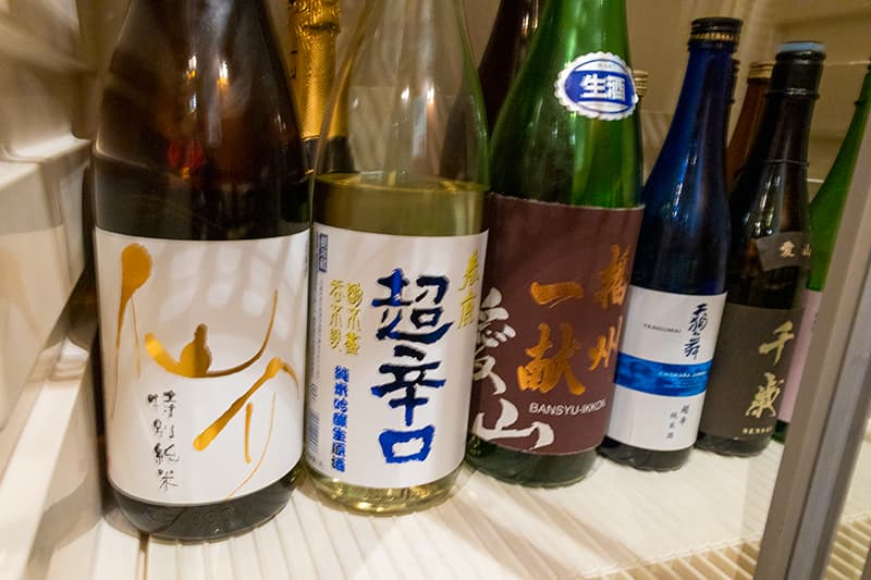 兵庫県や山口県の地酒を中心に仕入れる日本酒